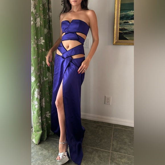 Tom Ford FW 2022 Show Sample Cobalt Purple Gown - Picture 1 of 6